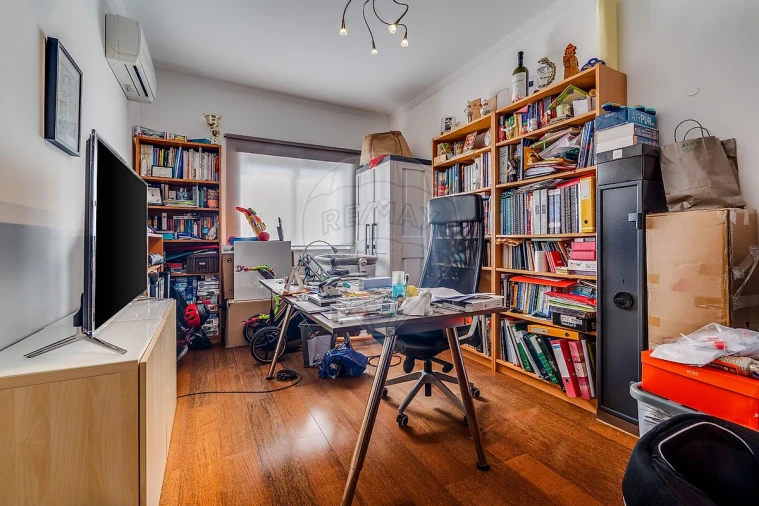 Apartamento T4 para Venda em Portimão Foto 23