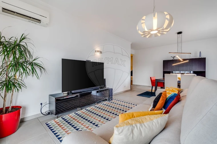 Apartamento T4 para Venda em Portimão Foto 9