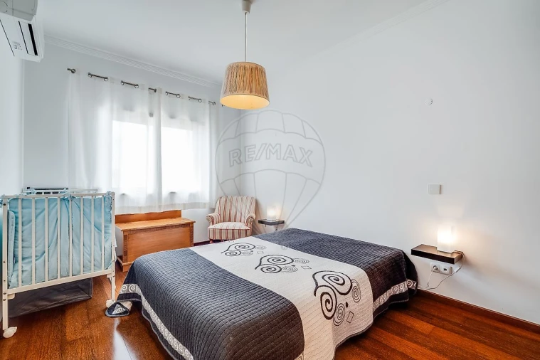 Apartamento T4 para Venda em Portimão Foto 21