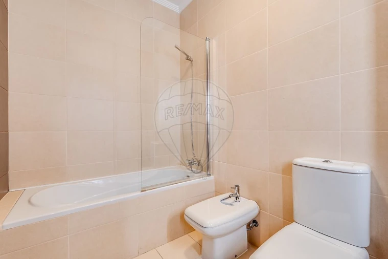 Apartamento T4 para Venda em Portimão Foto 20