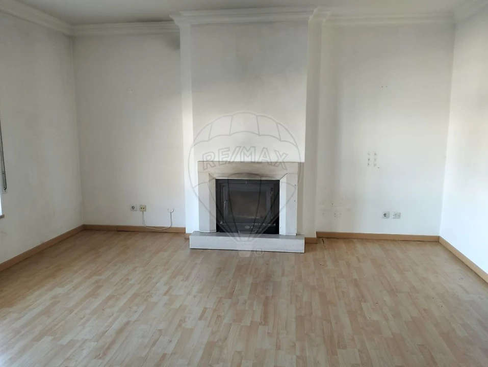 Apartamento T3 para Venda em Samora Correia Foto 9