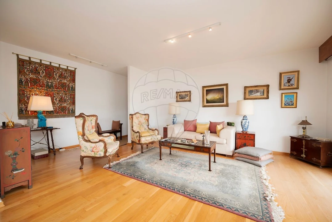 Apartamento T3 para Arrendamento em Oeiras e São Julião da Barra, Paço de Arcos e Caxias Foto 43