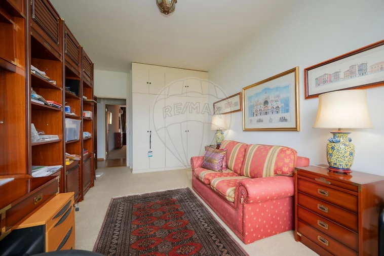 Apartamento T3 para Arrendamento em Oeiras e São Julião da Barra, Paço de Arcos e Caxias Foto 23