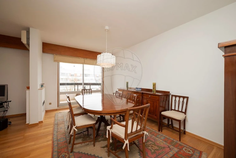 Apartamento T3 para Arrendamento em Oeiras e São Julião da Barra, Paço de Arcos e Caxias Foto 39