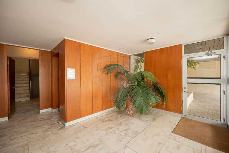 Apartamento T3 para Arrendamento em Oeiras e São Julião da Barra, Paço de Arcos e Caxias Foto 6