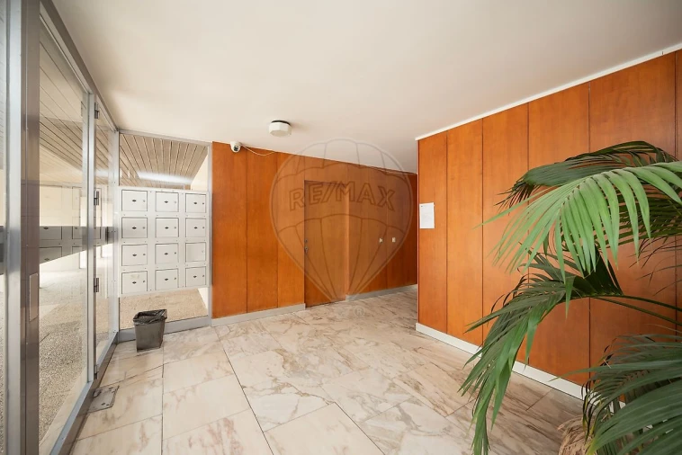 Apartamento T3 para Arrendamento em Oeiras e São Julião da Barra, Paço de Arcos e Caxias Foto 7