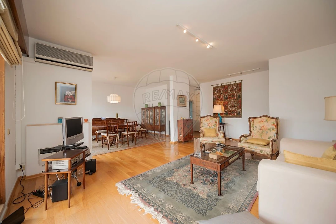 Apartamento T3 para Arrendamento em Oeiras e São Julião da Barra, Paço de Arcos e Caxias Foto 30