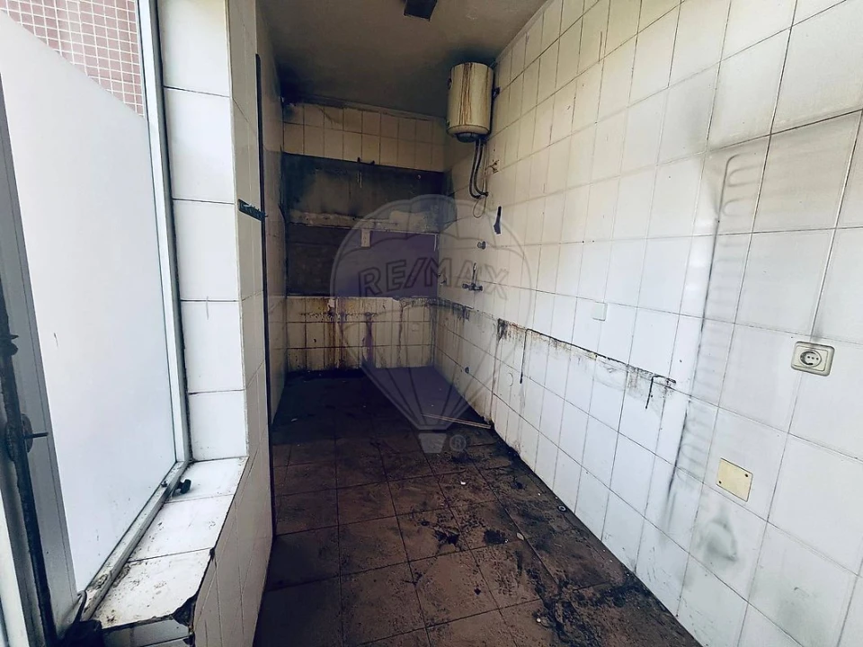 Loja para Arrendamento em Cidade da Maia Foto 4