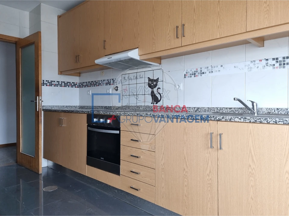 Apartamento T3 para Venda em Rio Tinto Foto 5