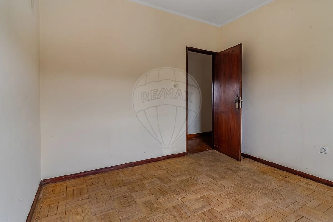 Moradia T5 para Venda em Paredes Foto 7