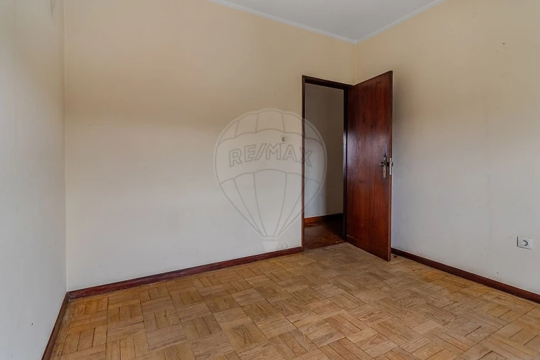 Moradia T5 para Venda em Paredes Foto 7