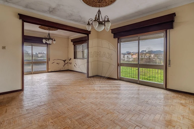 Moradia T5 para Venda em Paredes Foto 14