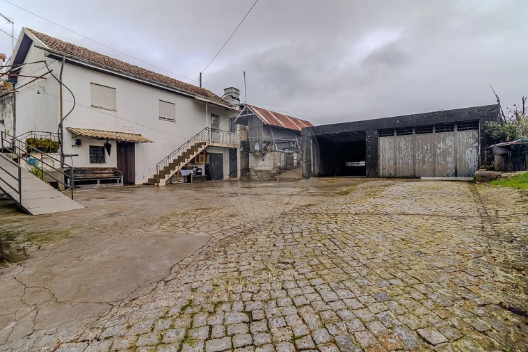 Moradia T5 para Venda em Paredes Foto 17