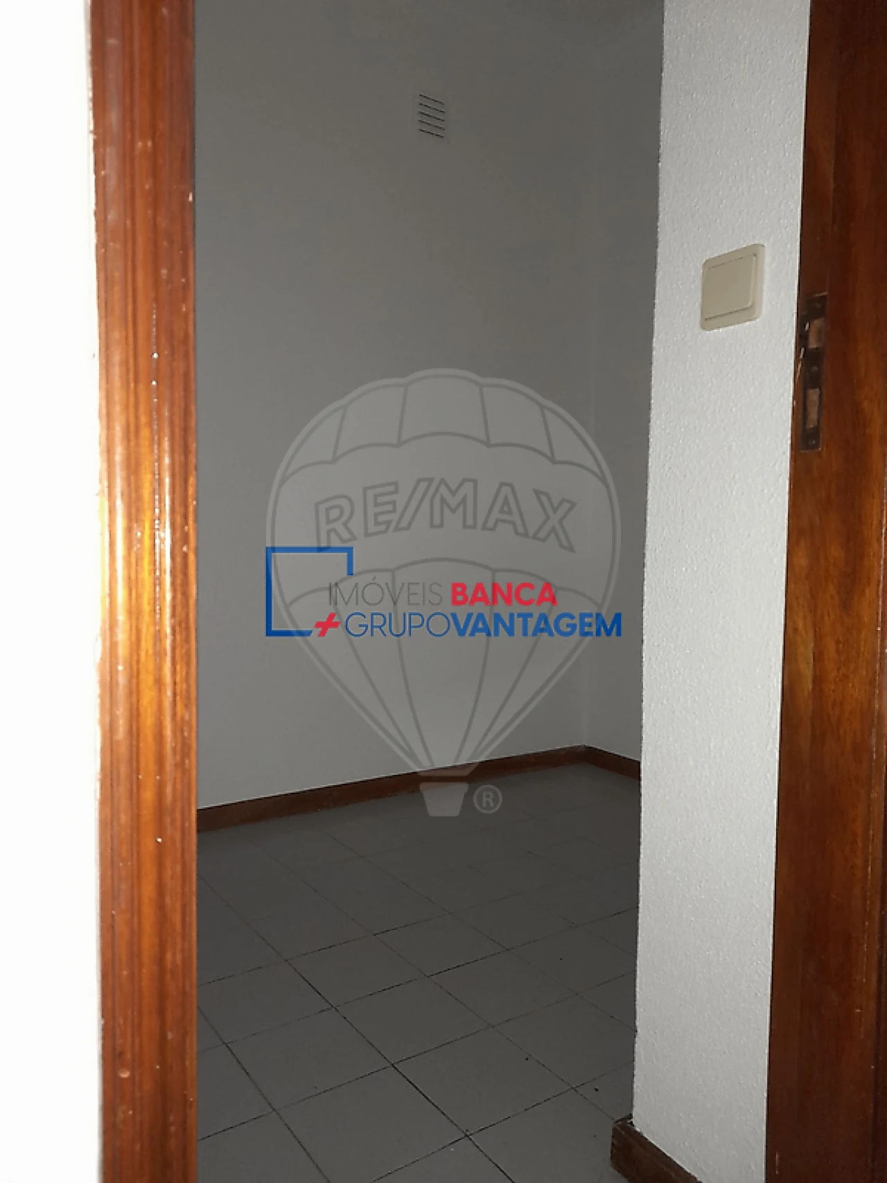 Apartamento T2 para Venda em Rio Tinto Foto 3