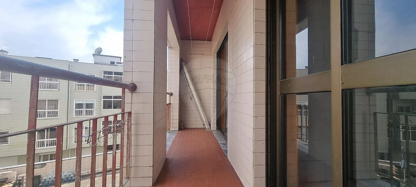 Apartamento T2 para Venda em Rio Tinto Foto 3