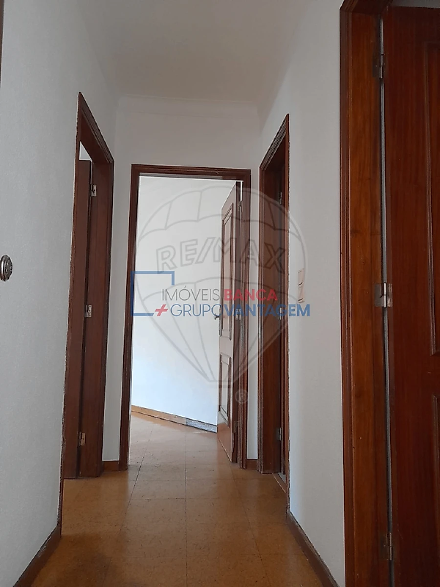 Apartamento T2 para Venda em Rio Tinto Foto 6