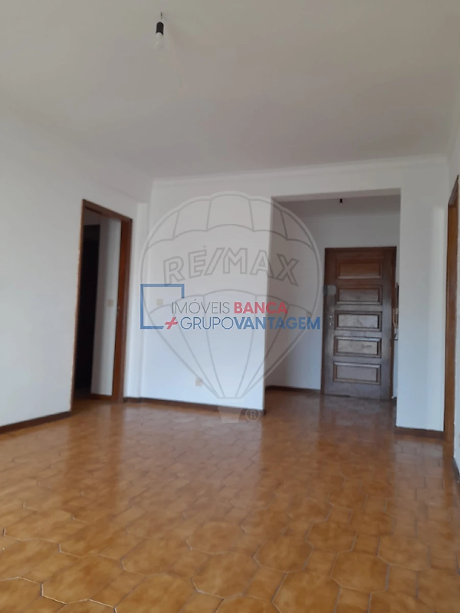 Apartamento T2 para Venda em Rio Tinto Foto 5