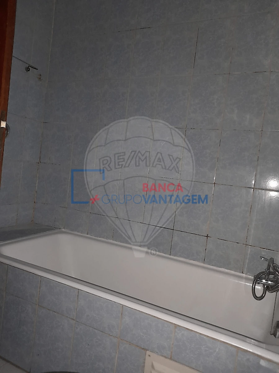 Apartamento T2 para Venda em Rio Tinto Foto 12