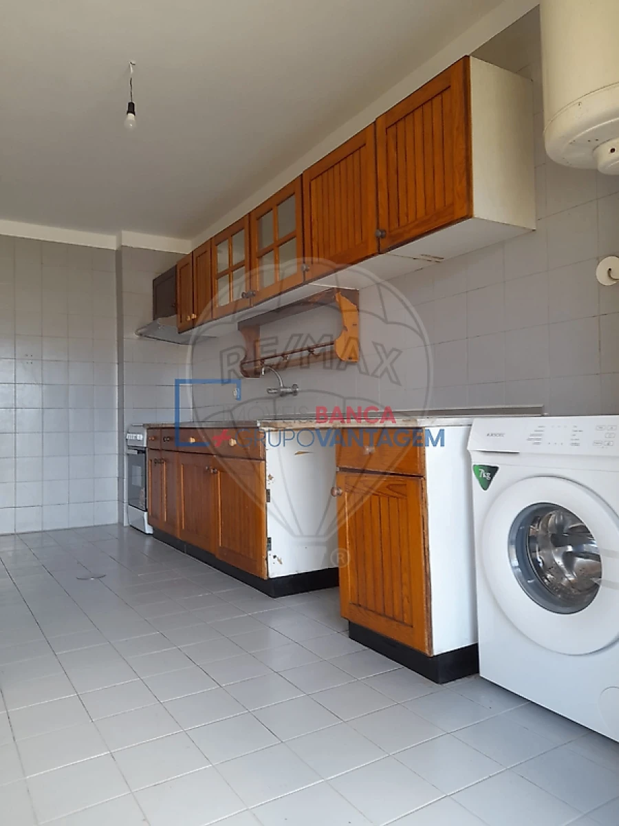 Apartamento T2 para Venda em Rio Tinto Foto 9