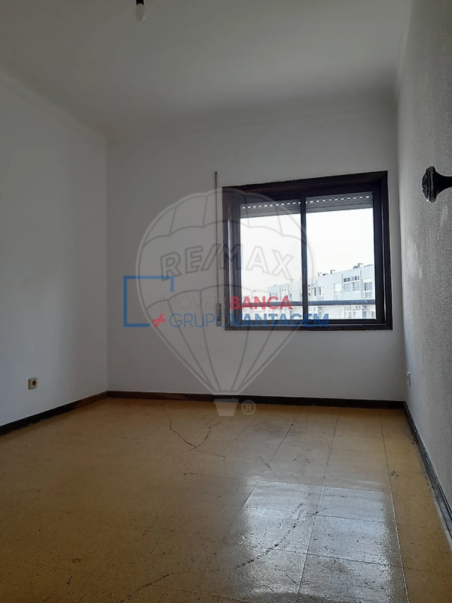 Apartamento T2 para Venda em Rio Tinto Foto 2