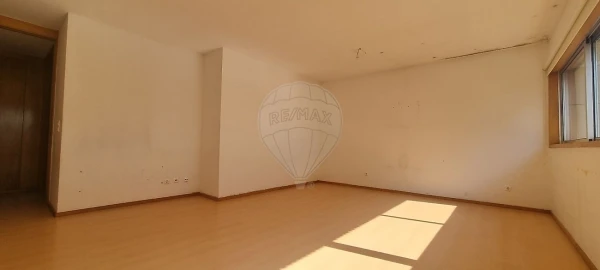 Apartamento T3 para Venda em Moreira