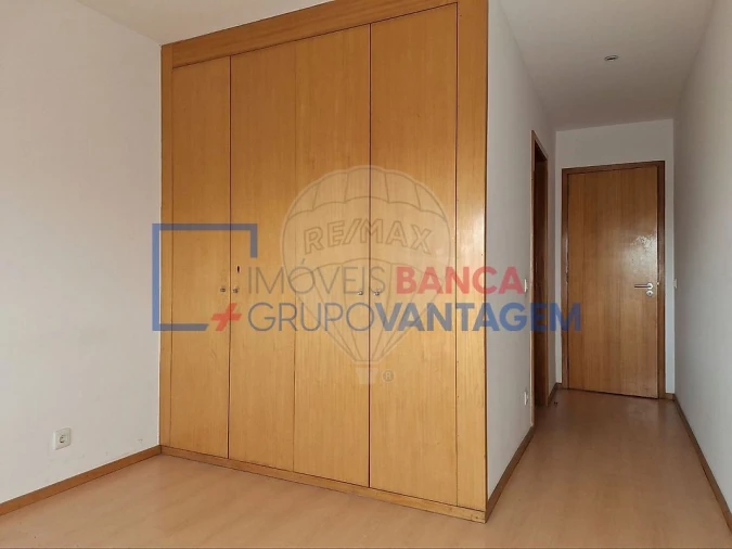 Apartamento T3 para Venda em Moreira Foto 1