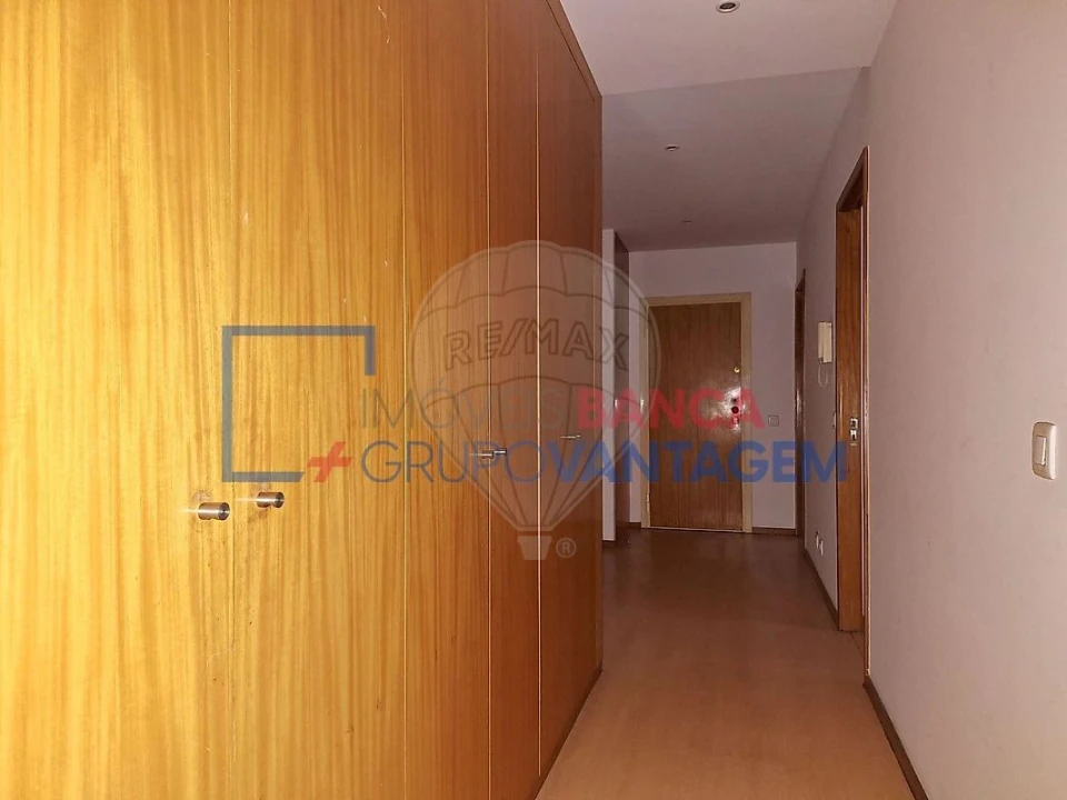 Apartamento T3 para Venda em Moreira Foto 2
