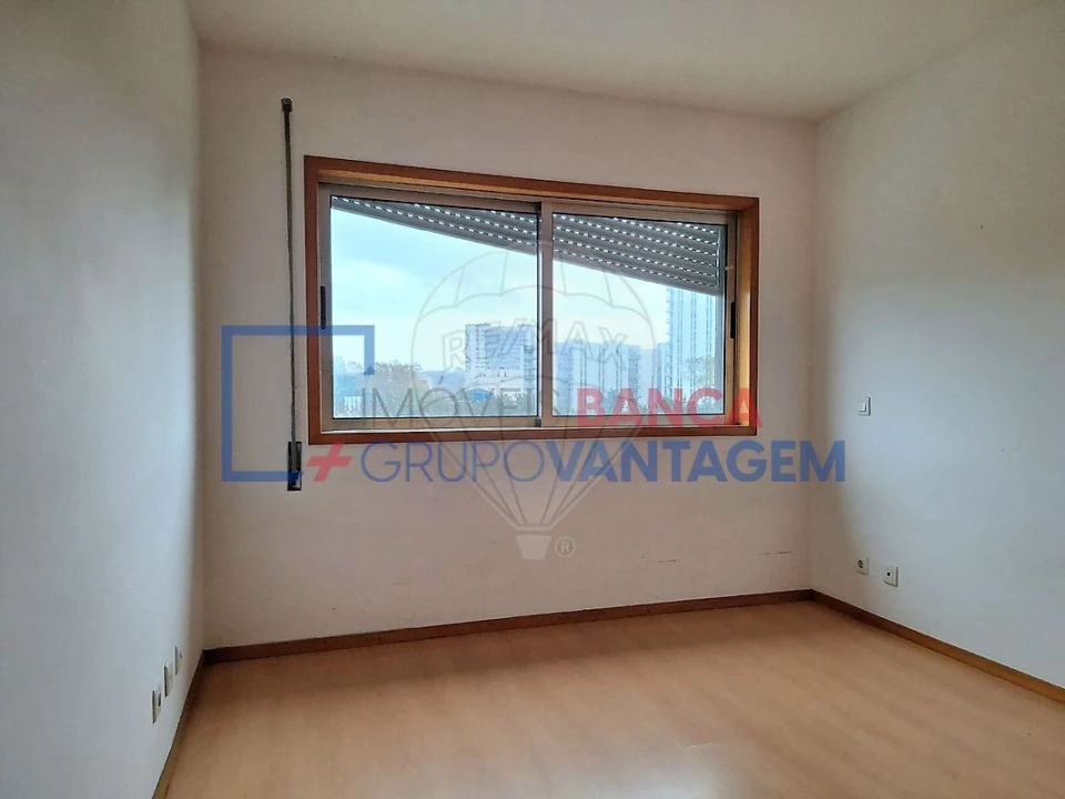 Apartamento T3 para Venda em Moreira Foto 4