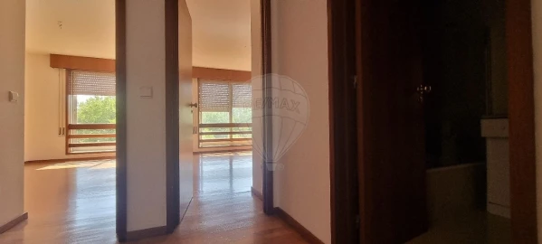 Apartamento T2 para Venda em Cidade da Maia