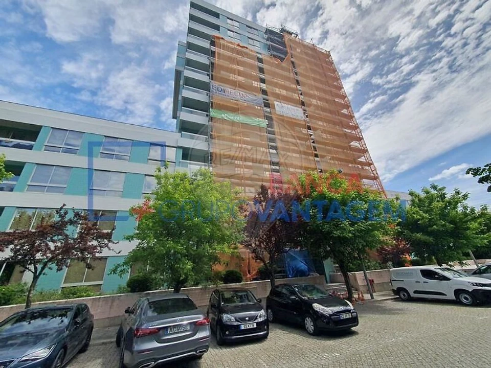 Apartamento T2 para Venda em Cidade da Maia Foto 5