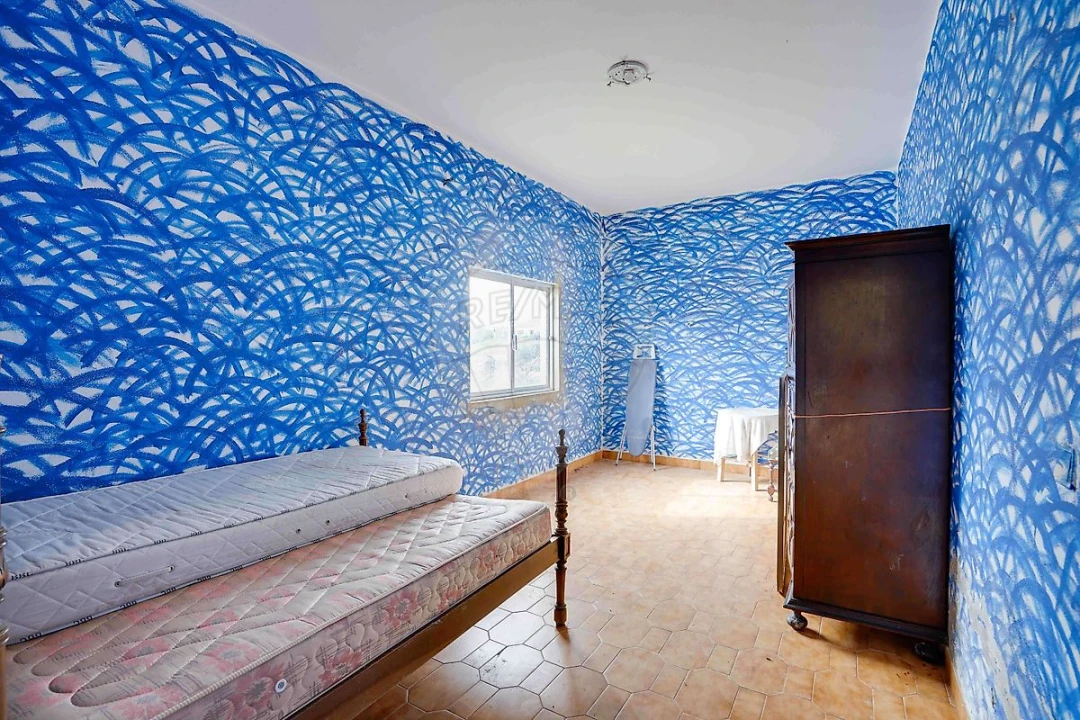 Moradia T4 para Venda em Alcoentre Foto 15