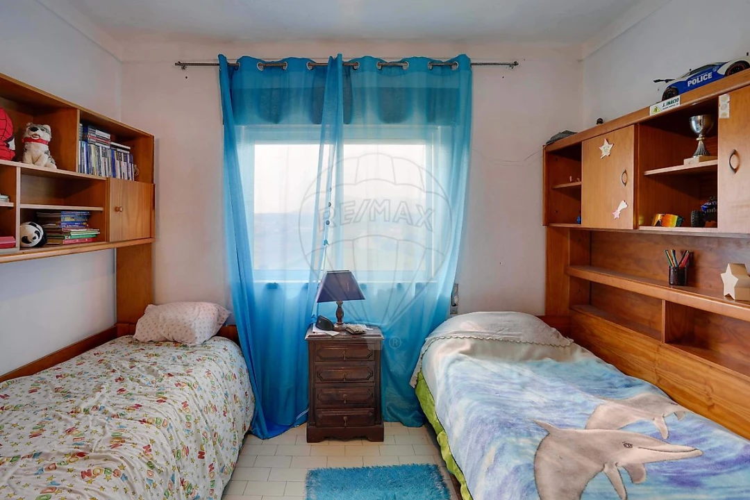 Moradia T4 para Venda em Alcoentre Foto 28