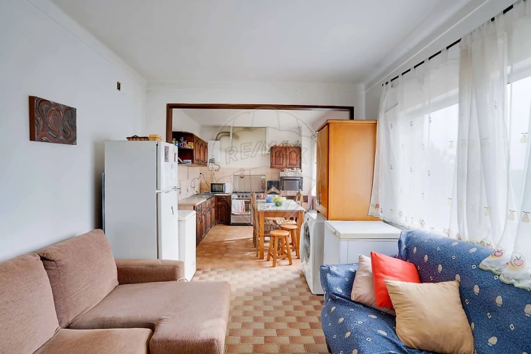 Moradia T4 para Venda em Alcoentre Foto 8