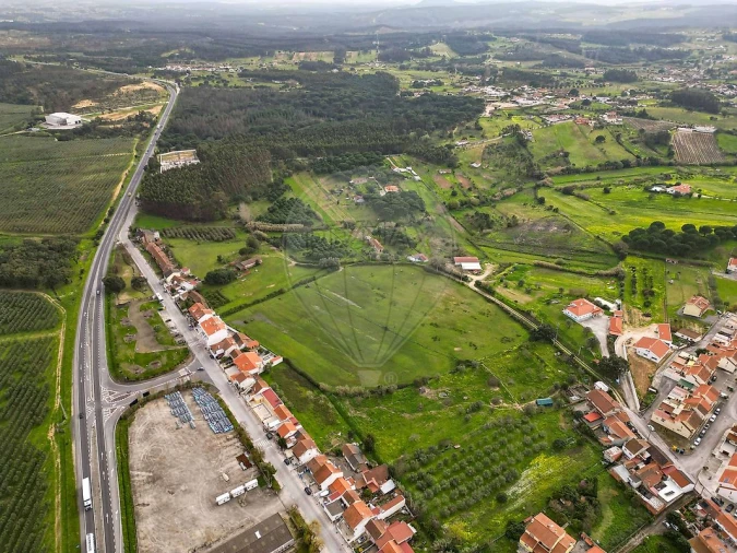 Prédio para Venda em Alcoentre Foto 3