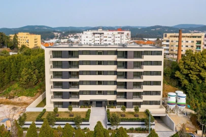 Apartamento T3 para Venda em Santa Maria da Feira, Travanca, Sanfins e Espargo