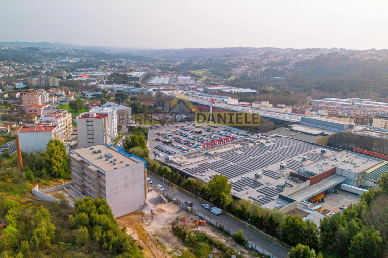 Apartamento T1 para Venda em São João da Madeira Foto 24