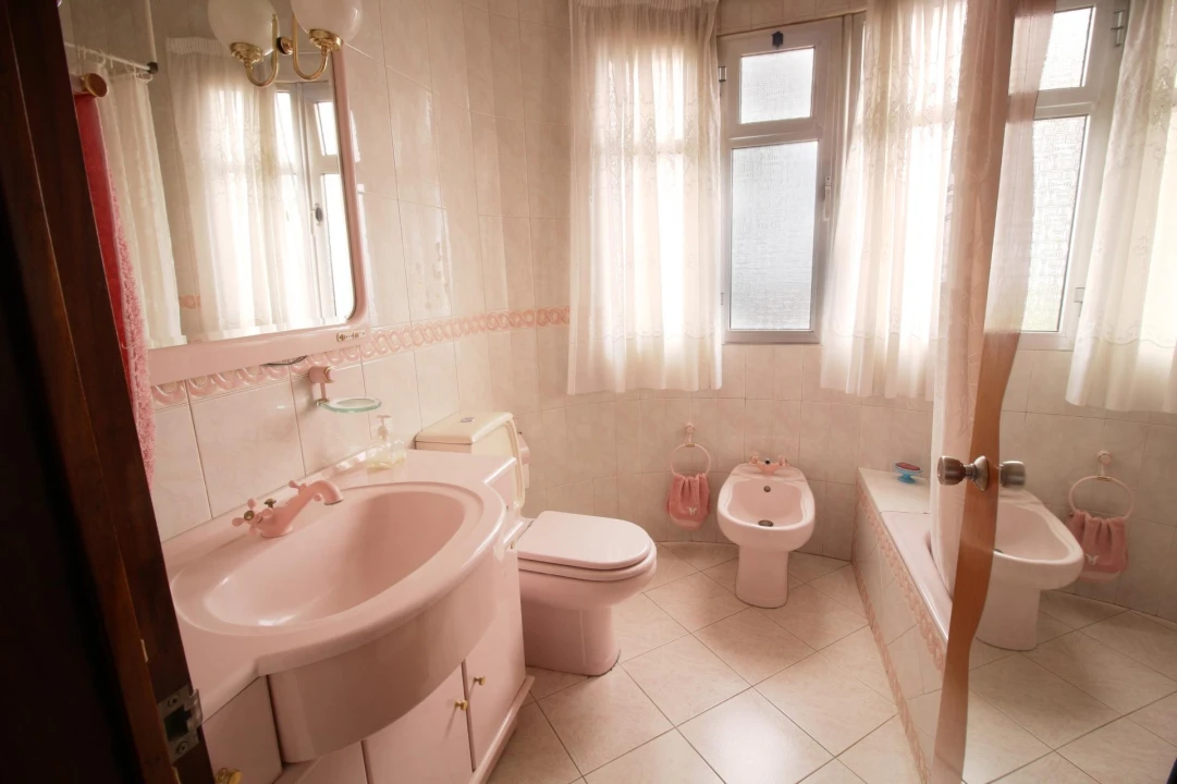 Moradia T3 para Venda em Funchal (Santa Maria Maior) Foto 36