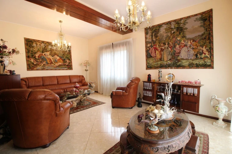 Moradia T3 para Venda em Funchal (Santa Maria Maior) Foto 15