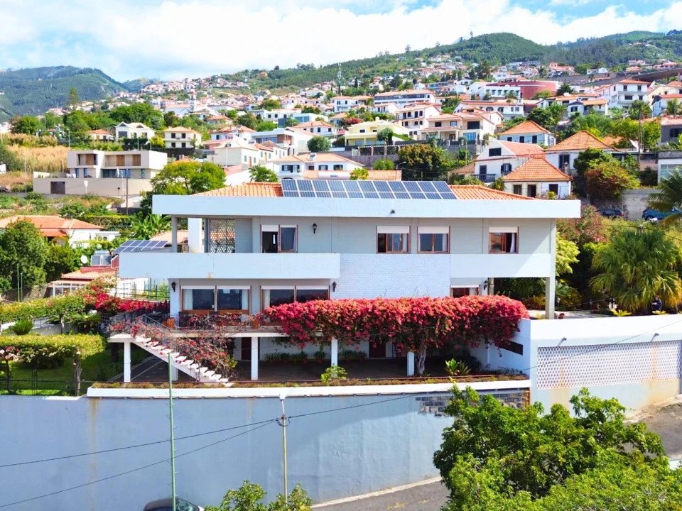 Moradia T4 para Venda em Funchal (Santa Maria Maior) Foto 35