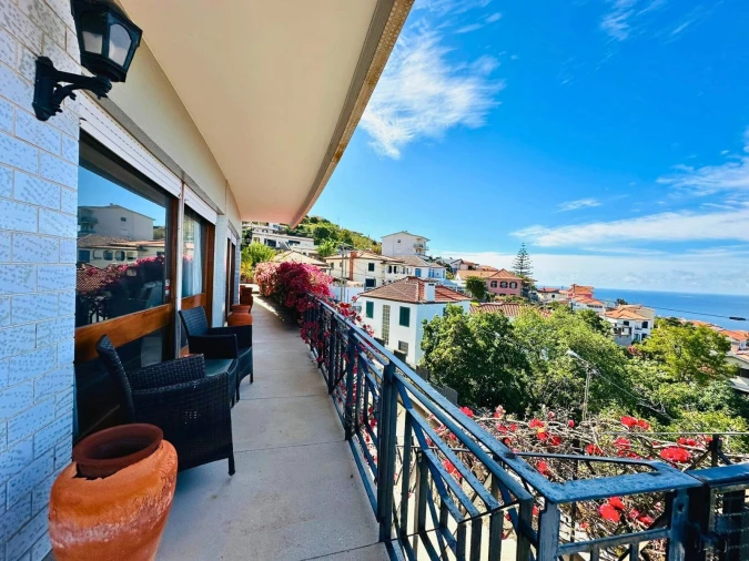 Moradia T4 para Venda em Funchal (Santa Maria Maior) Foto 16