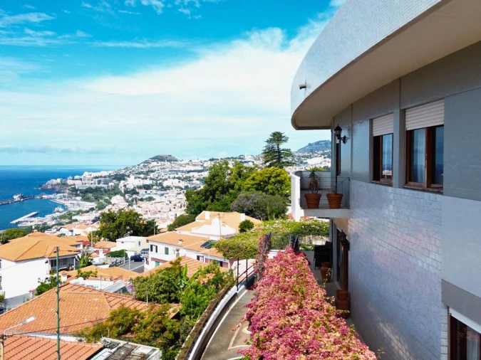 Moradia T4 para Venda em Funchal (Santa Maria Maior) Foto 33