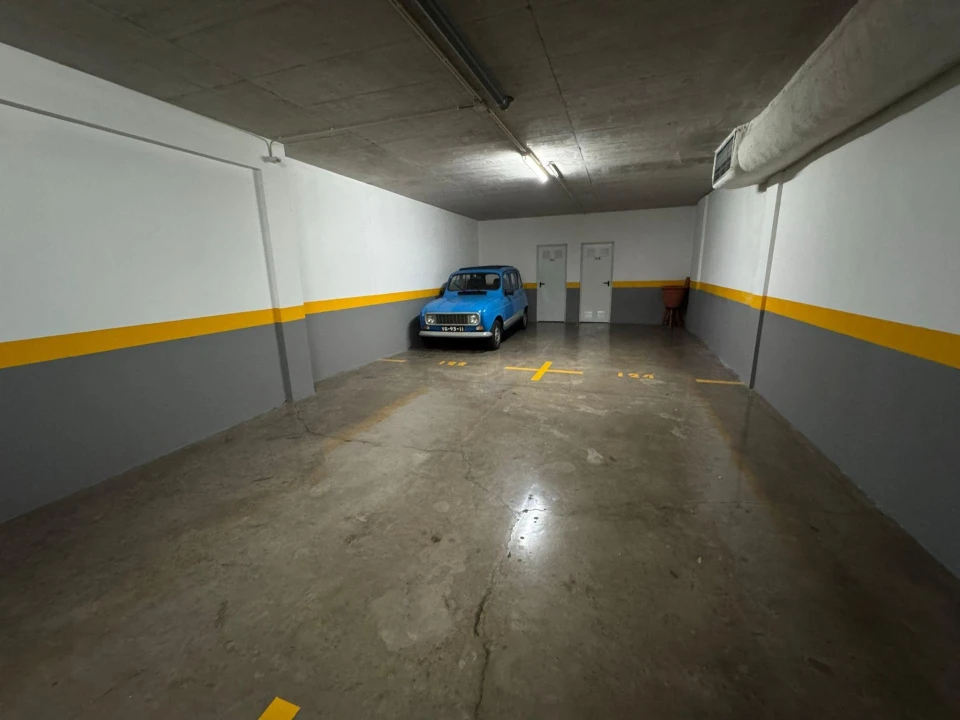 Apartamento T3 para Venda em São Martinho Foto 22