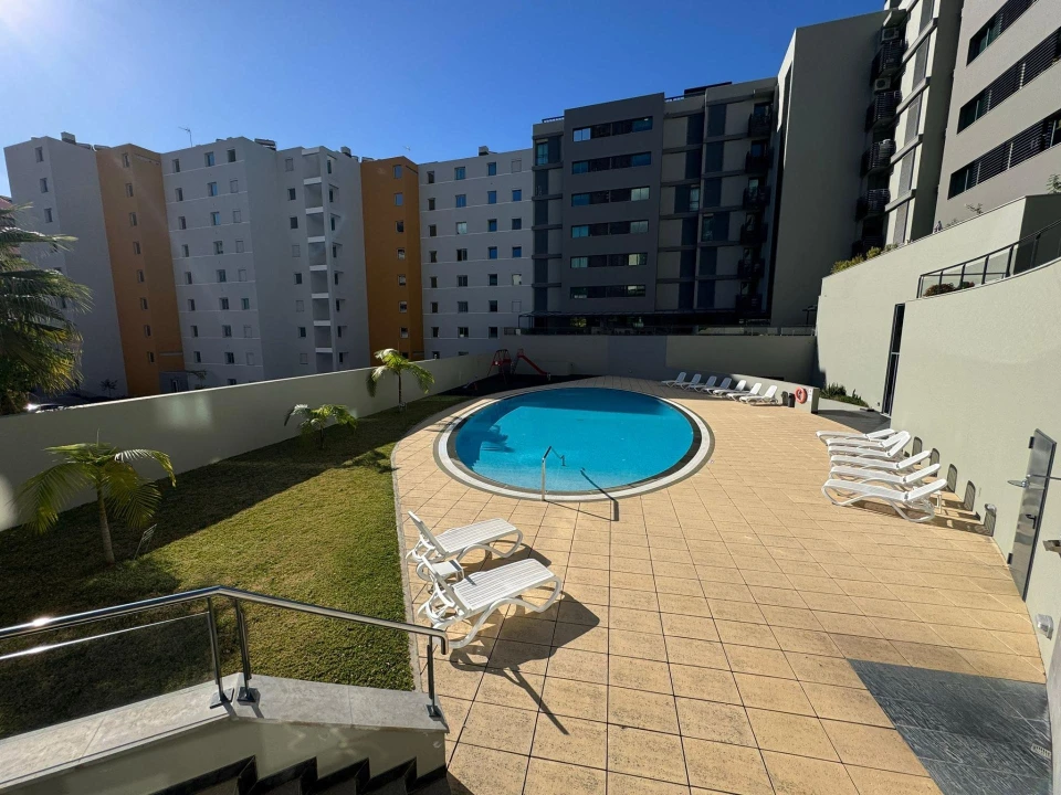 Apartamento T3 para Venda em São Martinho Foto 6