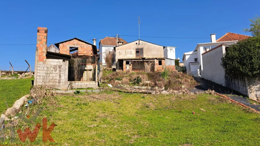 Terreno para Venda em Covas e Vila Nova de Oliveirinha Foto 1