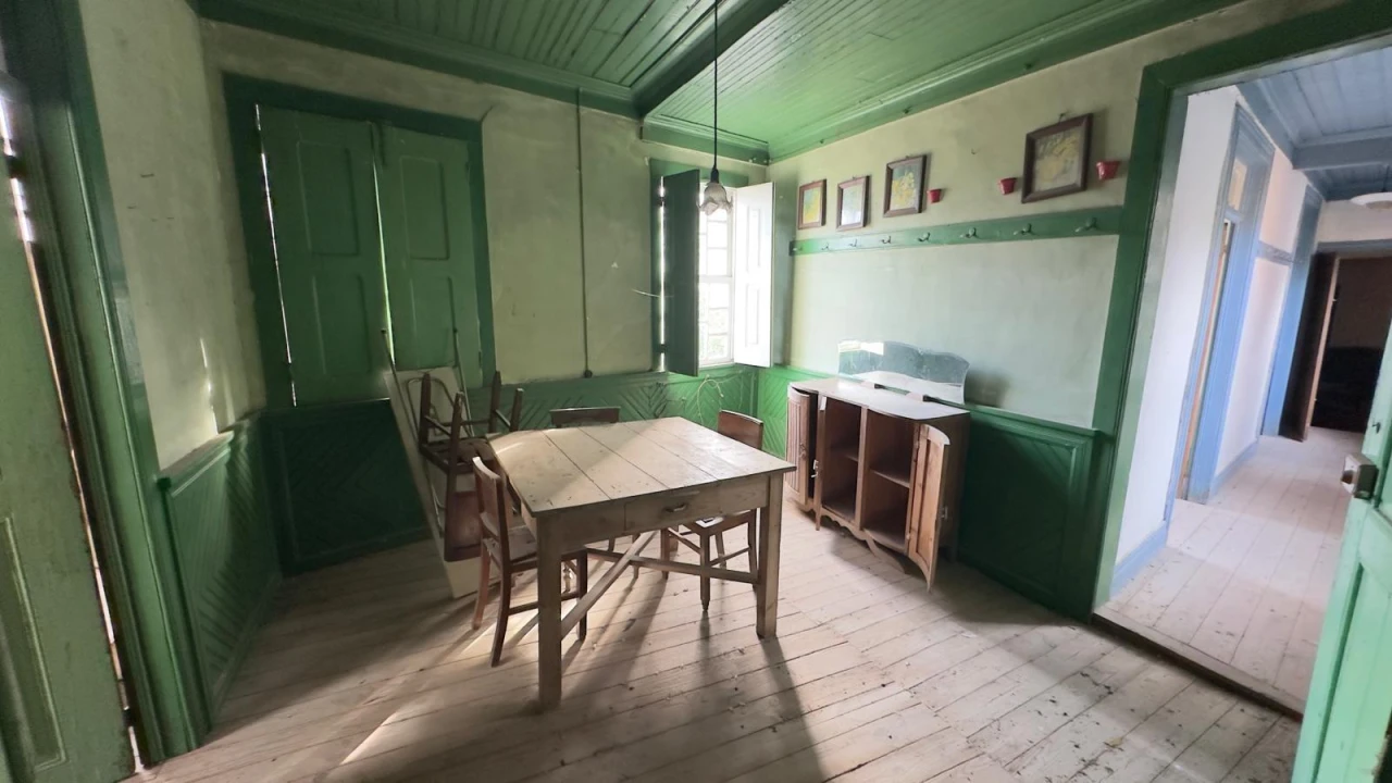 Moradia T6 para Venda em São João de Lourosa Foto 11