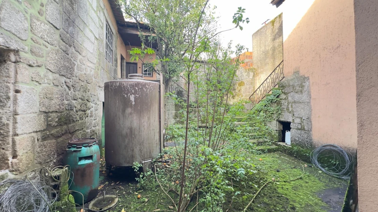 Moradia T6 para Venda em São João de Lourosa Foto 2