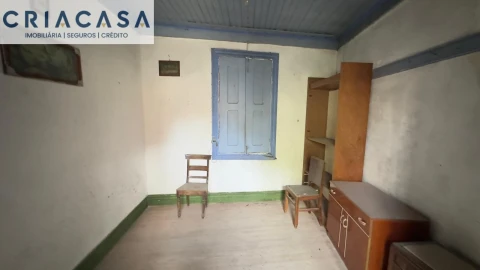 Moradia T6 para Venda em São João de Lourosa