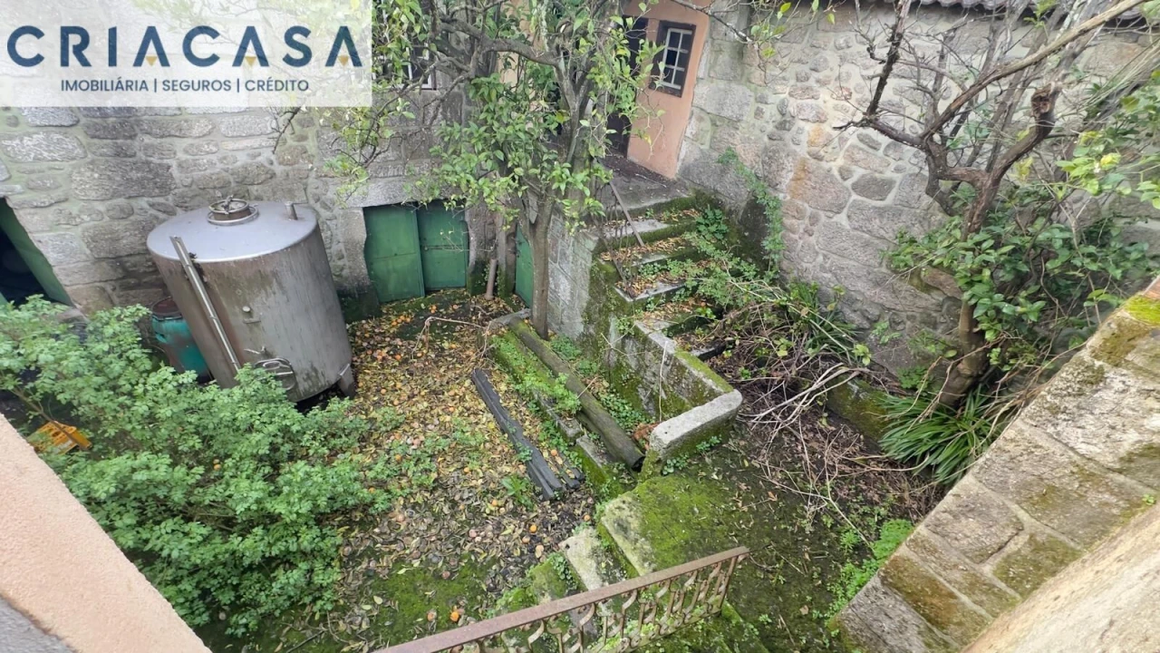 Moradia T6 para Venda em São João de Lourosa Foto 16