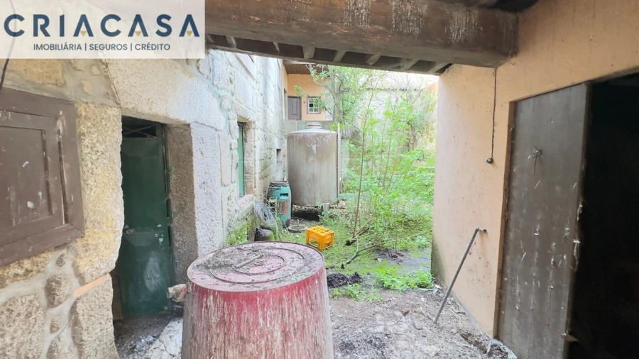 Moradia T6 para Venda em São João de Lourosa Foto 25