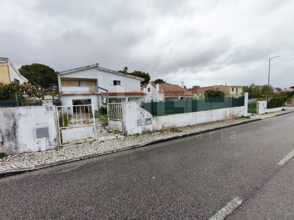 Moradia T3 para Venda em Sesimbra (Castelo) Foto 2